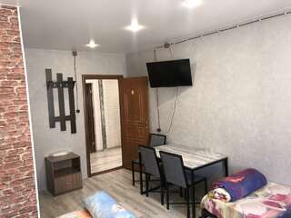 Гостиница Старый замок Ангарск Номер стандарт с 3 односпальными кроватями-6